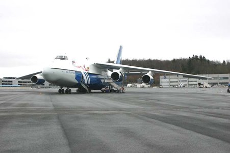 AN-124_b_.jpg