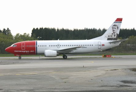 Norwegian_LN-KKS_b_.jpg