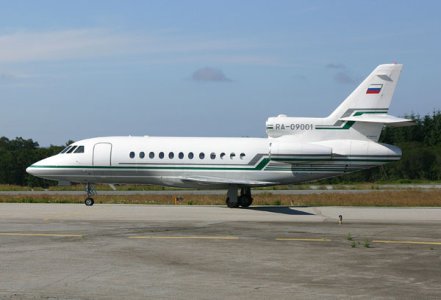 Gazpromavia_Falcon900B_RA-09001_23-07-2005_.jpg