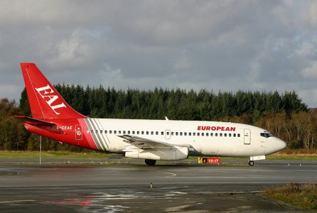 EAL_737-229_Adv_a_28-09-2005_small_.jpg