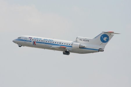 Yak-42,GW,fra,030905,7_edited-1.jpg