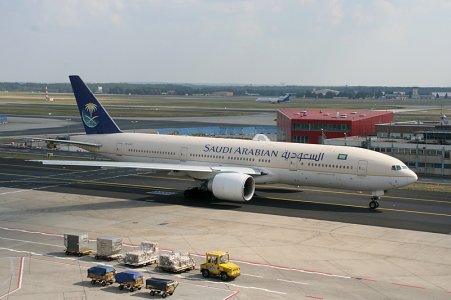 b777-200,SV,fra,040905,6_edited-1.jpg