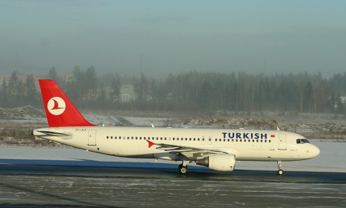 a320-200,TK,osl,291105,7_edited-2.jpg