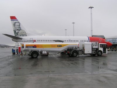 Fueling av Norwegian med nybilen.jpg