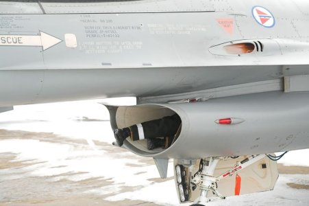 RNoAF_285-0107-01 [800x600].jpg