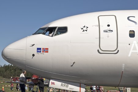 1y7j7736.jpg