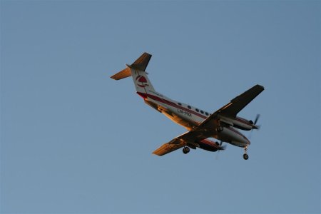 ln-moi beech king air 200.jpg