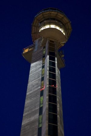 1Y7J1408R.jpg