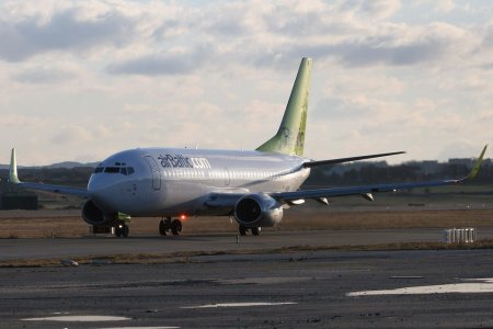 Air Baltic B737-300wl YL-BBI-960.jpg