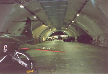 F104G i fjellhangaren.jpg