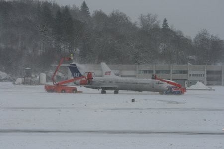 de-iceing_b_.jpg