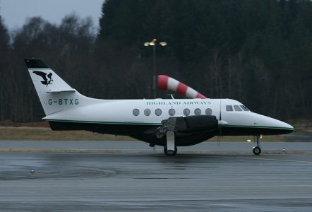 Highland_G-BTXG_b_.jpg