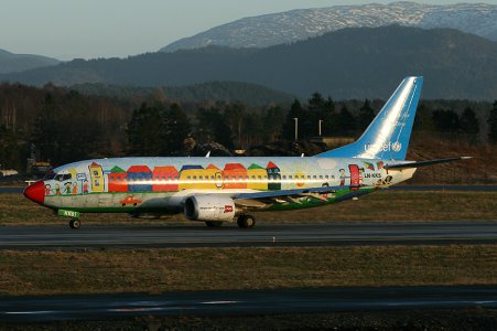 Norwegian_LN-KKS_d_.jpg