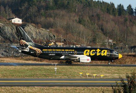 Norwegian_LN-KKY_d_.jpg
