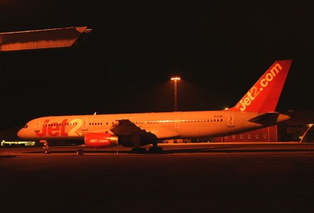 Jet2_G-LSAI_natt_b_.jpg