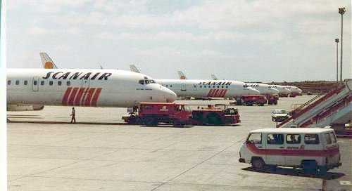 Scanair DC-8 lineup at Tenerife.jpg
