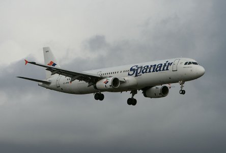 Spanair_A321_EC-HPM_a_.jpg