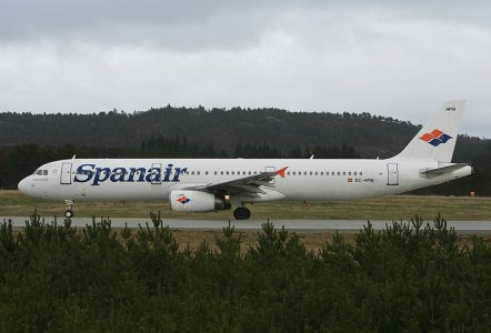 Spanair_A321_EC-HPM_d_.jpg
