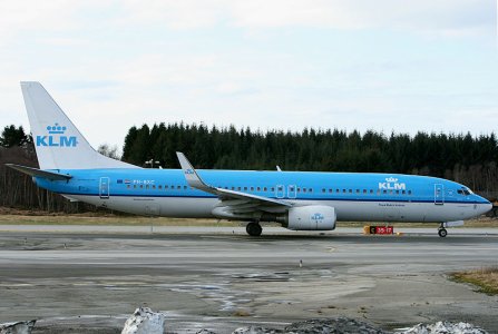 KLM_737-800_PH-BXC_d_.jpg