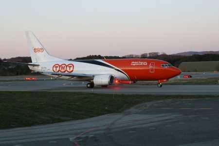 TNT OO-TNJ c.jpg