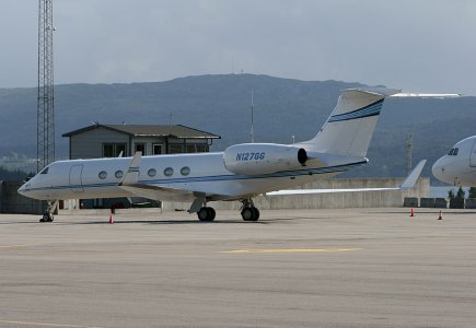 Gulfstream_G-V_.jpg