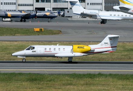 Learjet35A_D-CFCF_.jpg