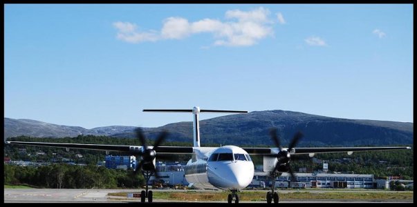 Dash 8, 400.jpg