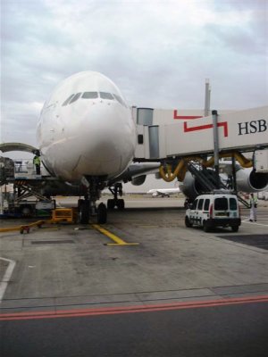 SQ A380 3 LHR 13nov08.jpg