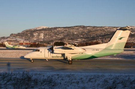 TRD-DH8-LN-WID3.JPG