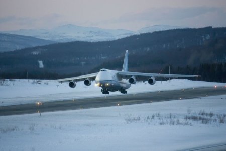 An124landing.jpg