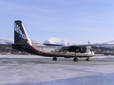 RA-46651 parkert på stand 20 edited 37.jpg