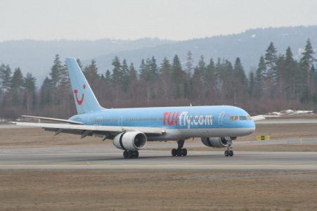 TUI 757..JPG
