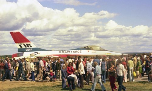 f16 rygge2 1975red.jpg