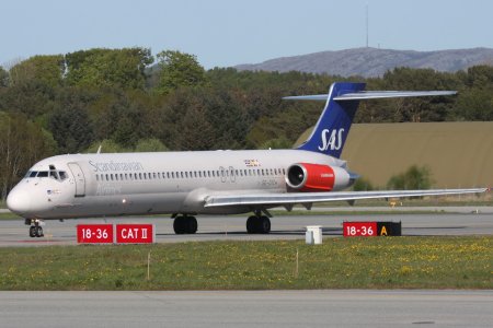 SAS MD-87 SE-DIC-960.jpg