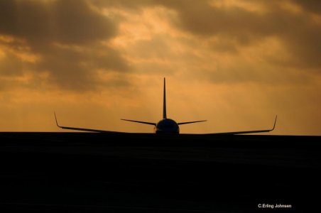boeing737-800.jpg