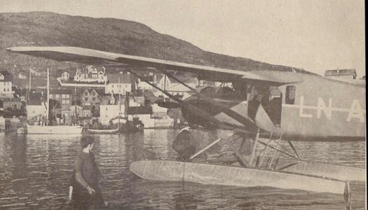 Waco in Honningsvåg.jpg