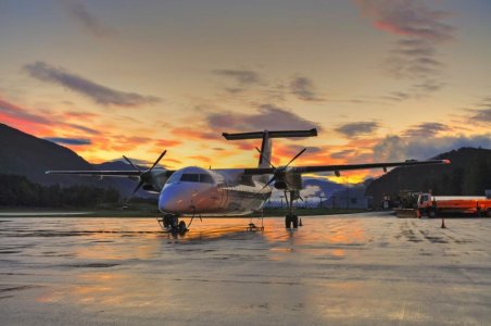 dhc8_0631_33.jpg