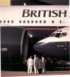 737 vs 777.jpg