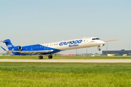 crj1000-first-flight_1.jpg