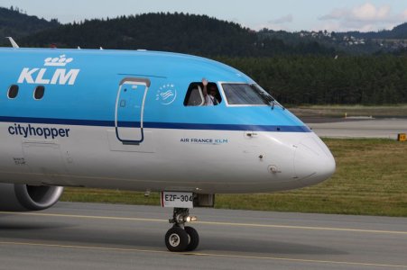 klm_hils.jpg