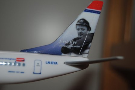 LN-DYA..jpg