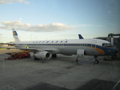 Lufthansa A321 Retro.jpg