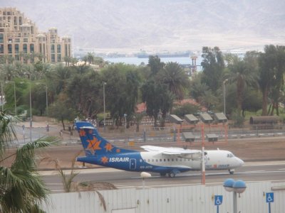 Israir ATR-42.jpg