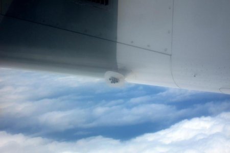 dash8.jpg