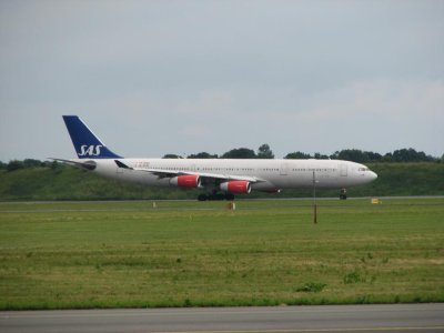 EKCH180611SK984-1.jpg
