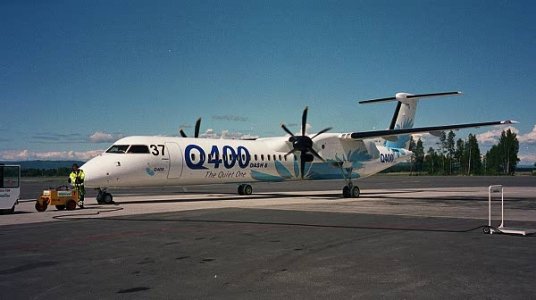 Q400.JPG