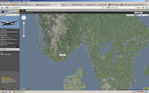 OY-KBC_BGO-CPH_20110806.jpg