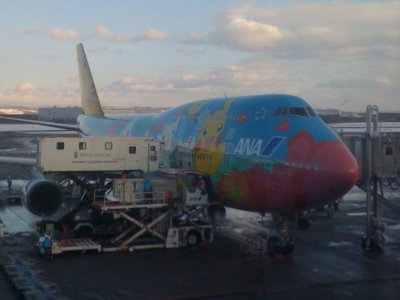 ANA B747 Pokemon2.jpg