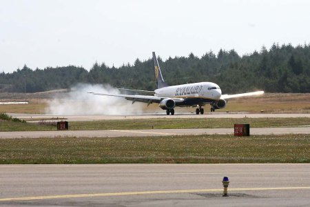 IMG_ryanair landing.jpg