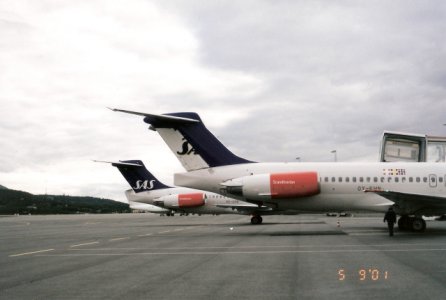 OY-KHN 5.september 2001 edited.jpg